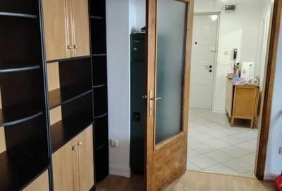 Apartament cu 2 camere decomandat în Crângași