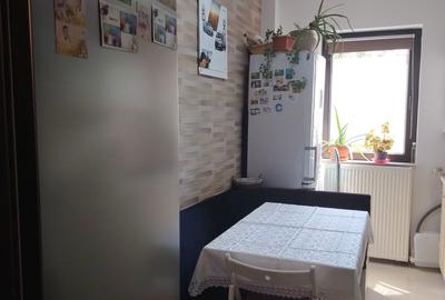 Apartament cu 3 camere semidecomandat în Fundeni - 10