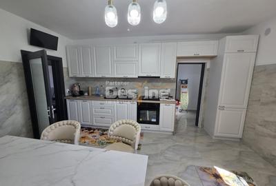 Casă cu 5 camere cu Teren 1500 Mp în Central - 7