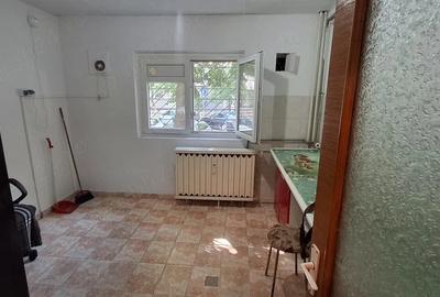 Garsonieră decomandată în Rahova