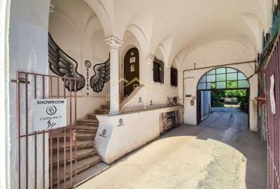 Apartament cu 5 camere decomandat în P-ța Romană