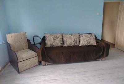 Apartament cu 2 camere semidecomandat, mobilat în Sud - 1