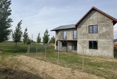 Casă cu 4 camere cu Teren 450 Mp în Sânnicolau Mare - 1