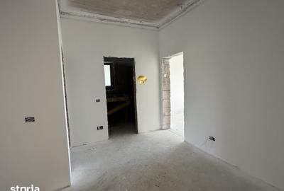 Casă cu 5 camere cu Teren 330 Mp în Central - 3