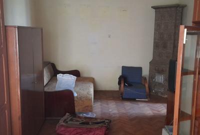 Casă cu 6 camere cu Teren 394 Mp în Central - 11