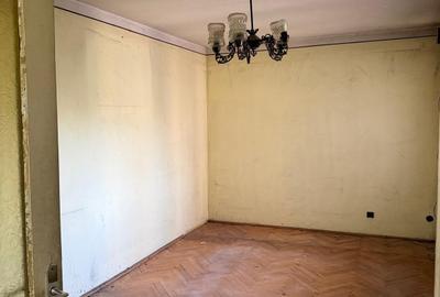 Apartament cu 3 camere decomandat în Rogerius