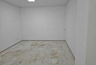 Spațiu comercial, de 150 mp, în Central - 5