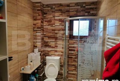 Casă cu 8 camere cu Teren 550 Mp în Bârnova - 8