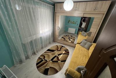 Apartament cu 3 camere decomandat în Sud - 3