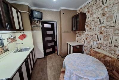 Apartament cu 2 camere decomandat în Rahova