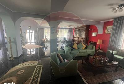 Casă cu 4 camere cu Teren 983 Mp în Garoafa