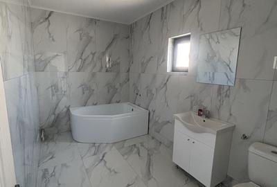 Casă cu 4 camere în Central - 8