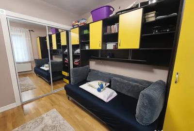 Casă cu 4 camere cu Teren 3000 Mp în Central