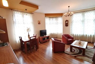 Apartament cu 2 camere decomandat în Centrul Istoric