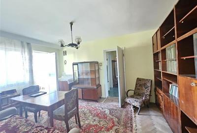 Apartament cu 3 camere decomandat în Central - 2