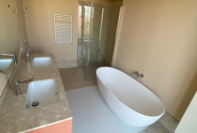Apartament cu 3 camere decomandat, mobilat în Capitale - 7