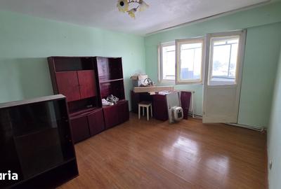 Apartament cu 4 camere în Central - 1