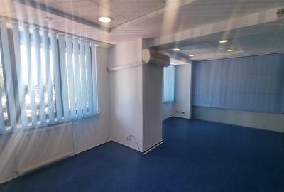 Spațiu comercial, de 330 mp, în Centrul Civic - 10
