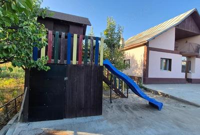 Casă cu 4 camere cu Teren 1800 Mp în Central