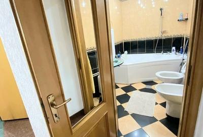 Apartament cu 4 camere decomandat în Brâncoveanu