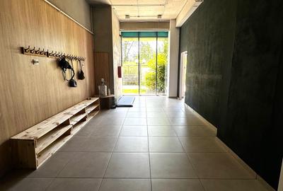 Spațiu comercial, de 120 mp, în Central