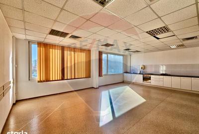 Spațiu comercial, de 398 mp, în Central