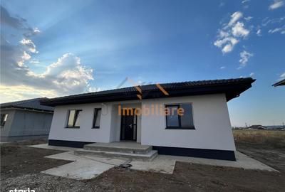 Casă cu 4 camere în Cihei