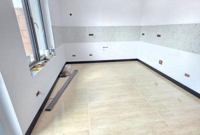 Casă cu 4 camere cu Teren 500 Mp în Central - 12