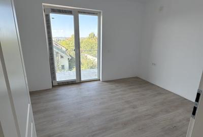Apartament cu 3 camere decomandat în Cetății