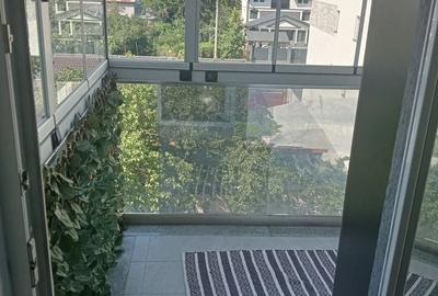 Apartament cu 3 camere decomandat în Străulești - 2