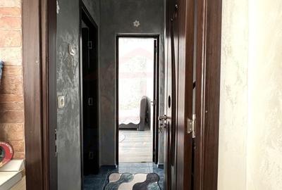 Apartament cu 2 camere decomandat în Micro 17