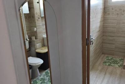 Apartament cu 3 camere semidecomandat în Apusului