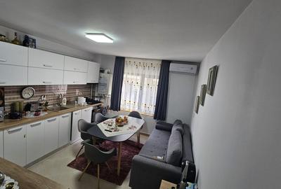 Apartament cu 2 camere decomandat în Central - 1