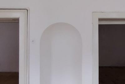 Apartament cu 4 camere în Central - 8