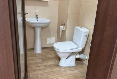 Spațiu comercial, de 16 mp, în P-ța Unirii