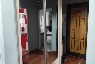 Apartament cu 2 camere decomandat în Radu Negru