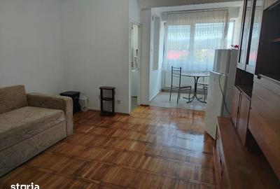 Garsonieră în Traian