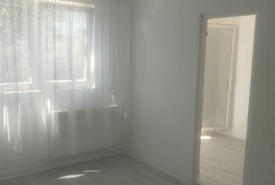 Apartament cu 2 camere nedecomandat în Mihai Bravu