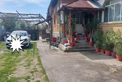 Casă cu 4 camere cu Teren 3500 Mp în Călești