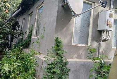 Teren de 5500 mp, în Central