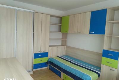 Apartament cu 4 camere în Militari