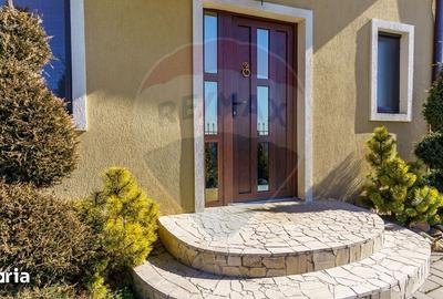 Casă cu 4 camere cu Teren 800 Mp în Făget