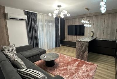 Apartament cu 3 camere decomandat, mobilat în Tudor