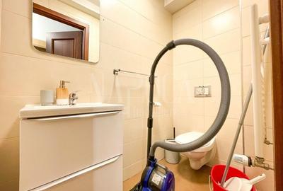 Apartament cu 3 camere semidecomandat în Central - 9