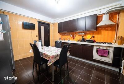 Apartament cu 3 camere în Central