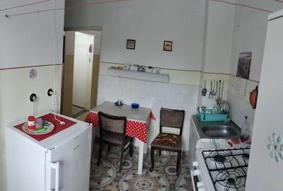 Apartament cu 2 camere decomandat în Titan - 2