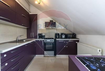 Apartament cu 3 camere decomandat, mobilat în Sânpetru