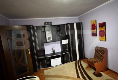 Apartament cu 2 camere semidecomandat, mobilat în Târnăveni