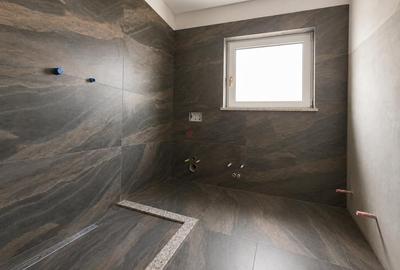 Casă cu 4 camere cu Teren 2143 Mp în Central