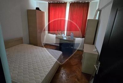 Apartament cu 3 camere decomandat în Ultracentral
